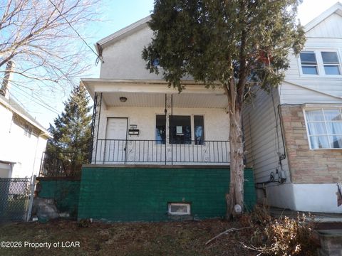 Homes For Sale - 305 Irving Avenue<br/> Scranton, PA 18505
