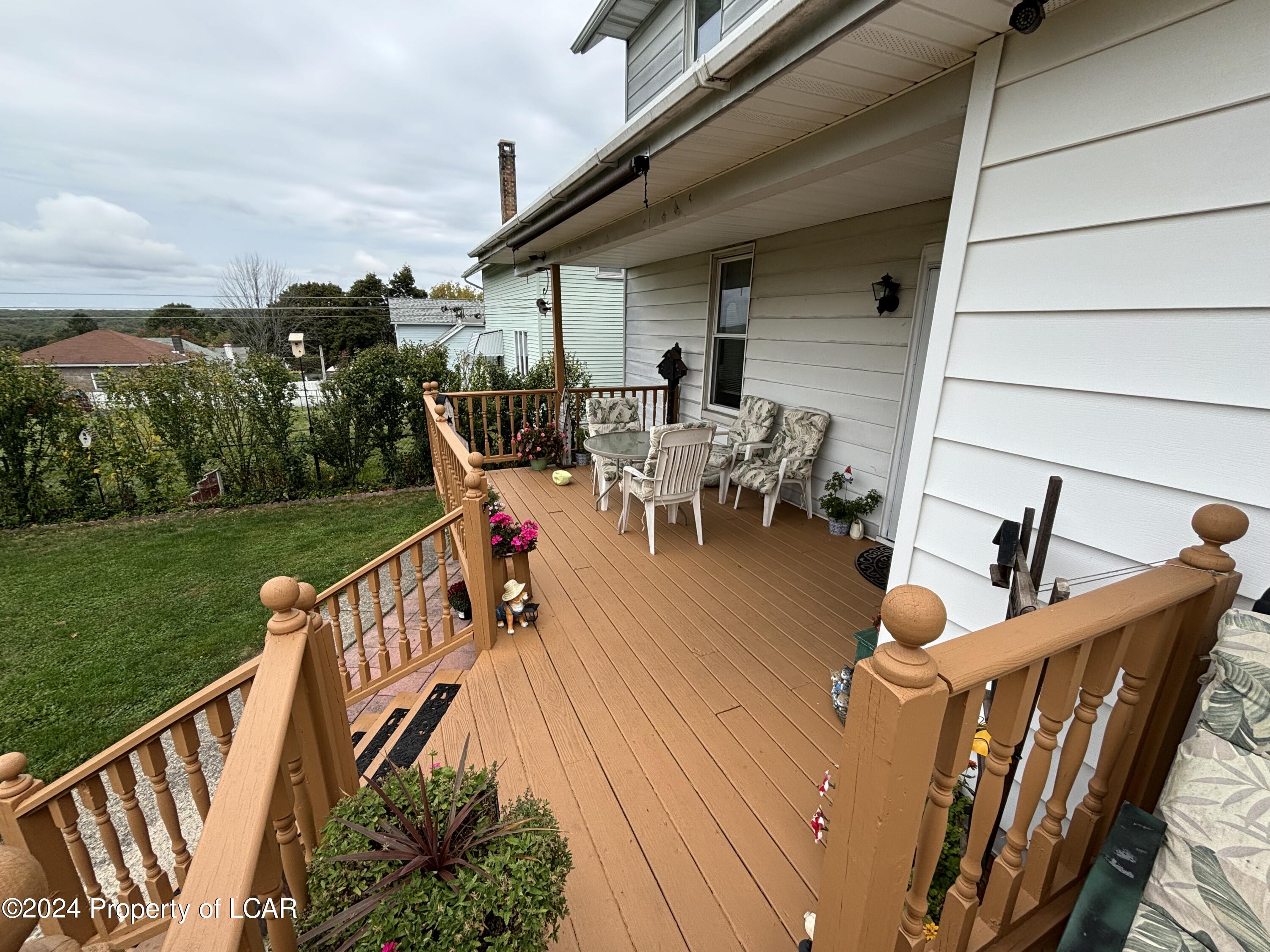 1008 S Birkbeck Street, Freeland, Pennsylvania image 7