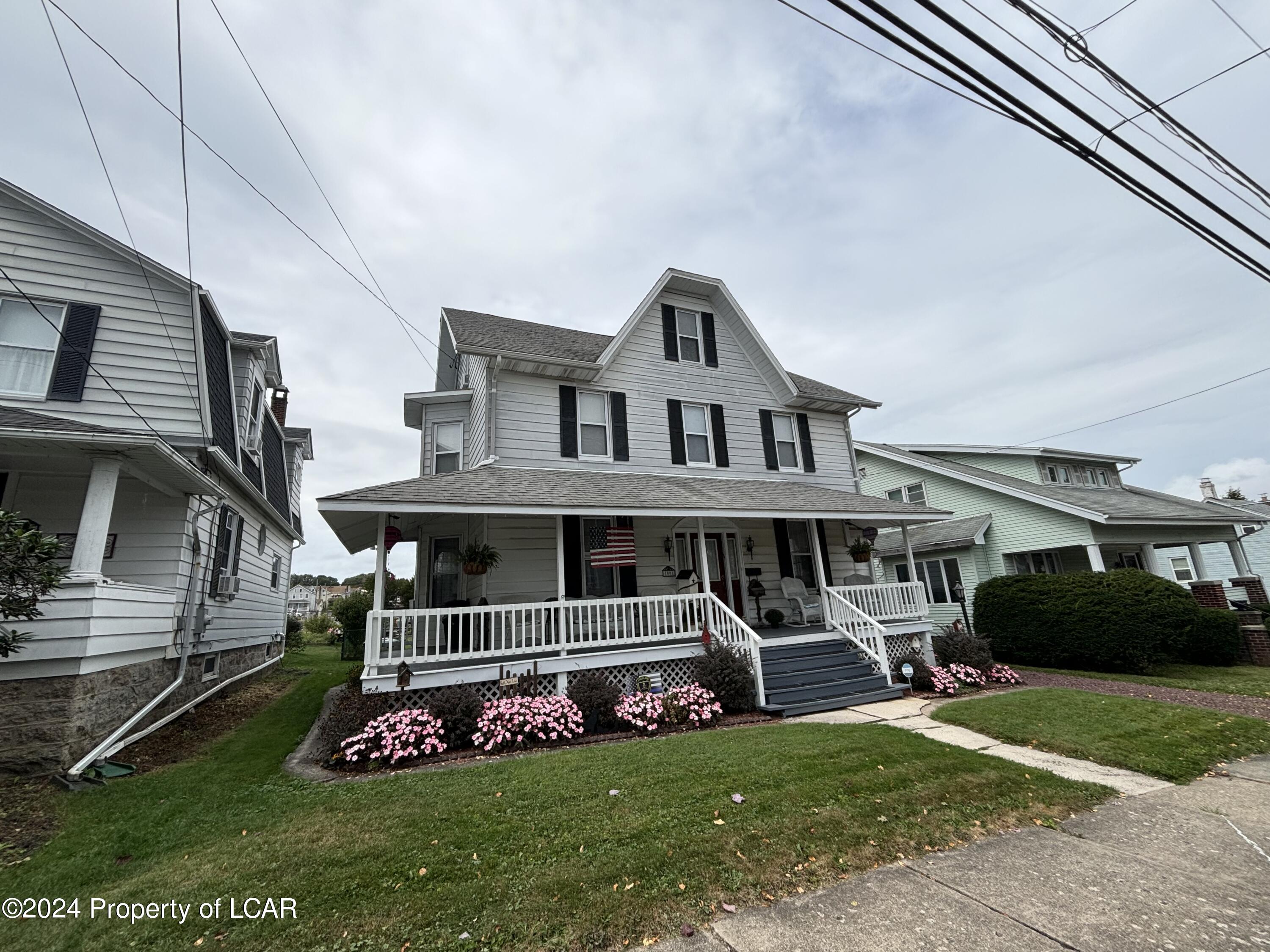 1008 S Birkbeck Street, Freeland, Pennsylvania image 2