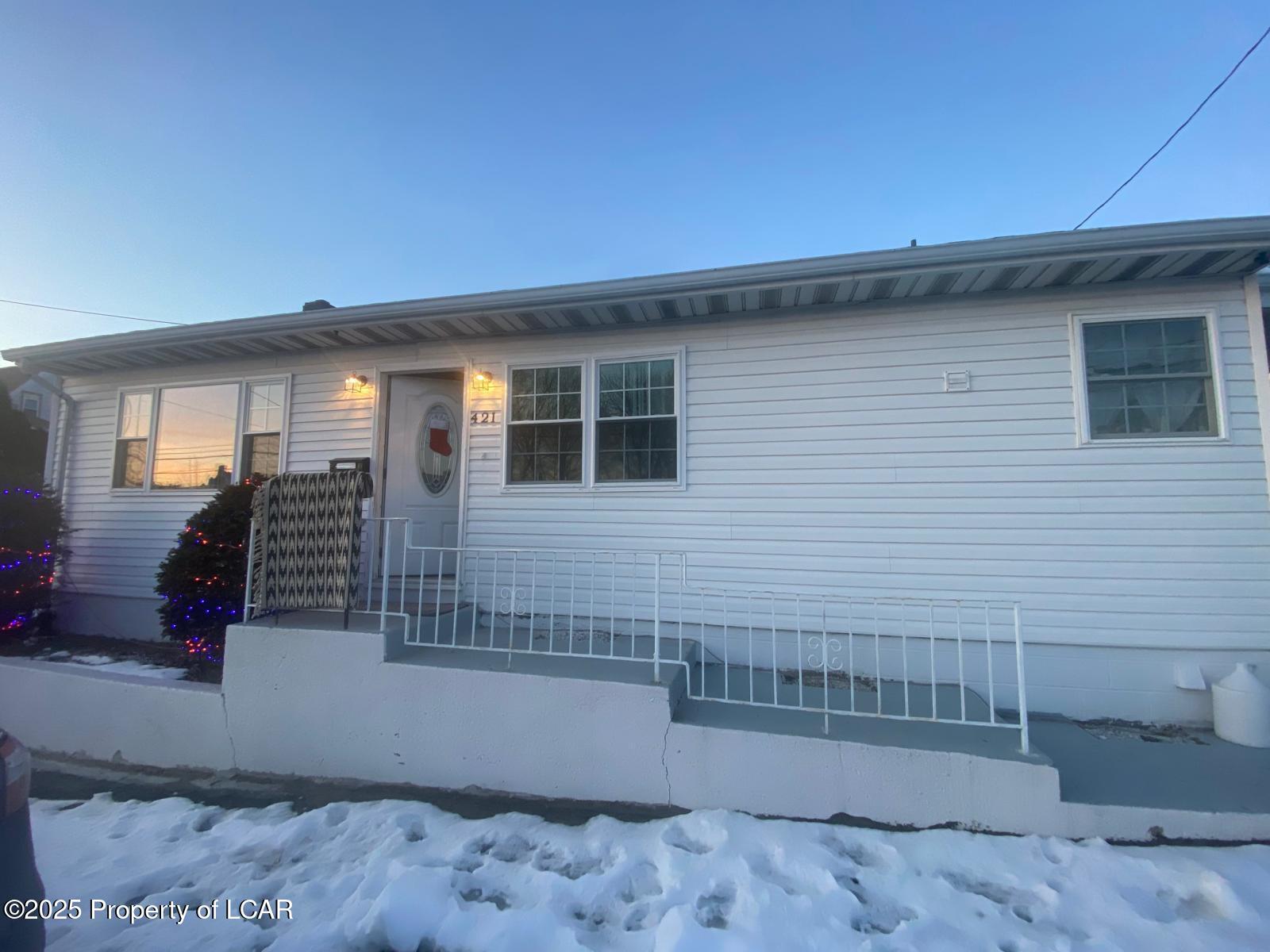 421 1st Street, Hazleton, Idaho image 1