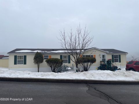 Homes For Sale - 318 Echo Valley Drive<br/> Shavertown, PA 18708