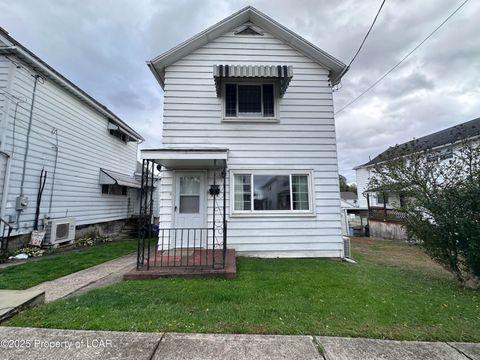 Homes For Sale - 131 Union Street<br/> Nanticoke, PA 18634