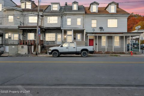 Homes For Sale - 535 Centre Street<br/> Mahanoy City, PA 17948