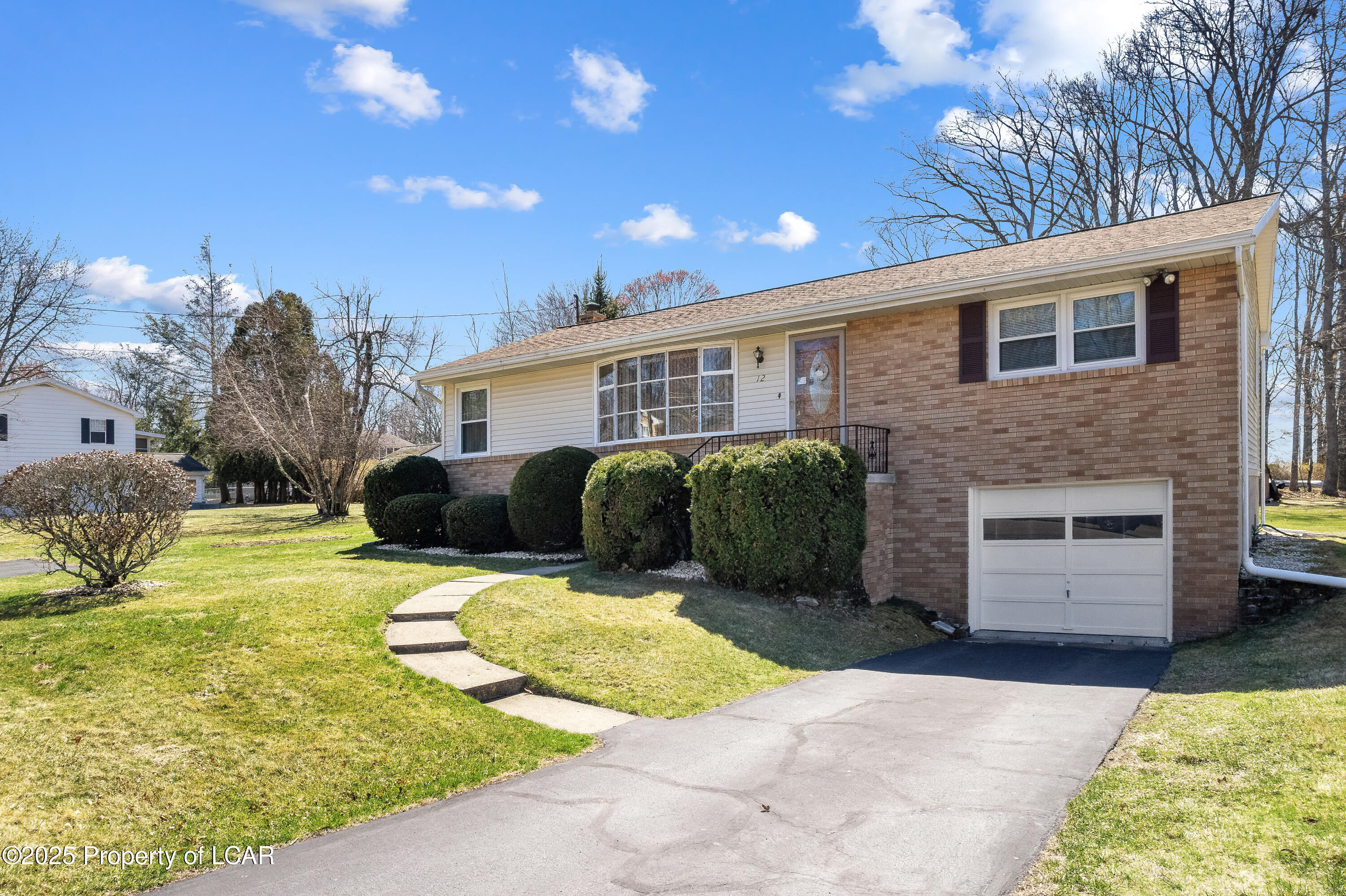 12 Edward Street, Mountain Top, Pennsylvania image 2