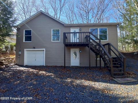 Homes For Sale - 115 Debbie Drive<br/> Drums, PA 18222