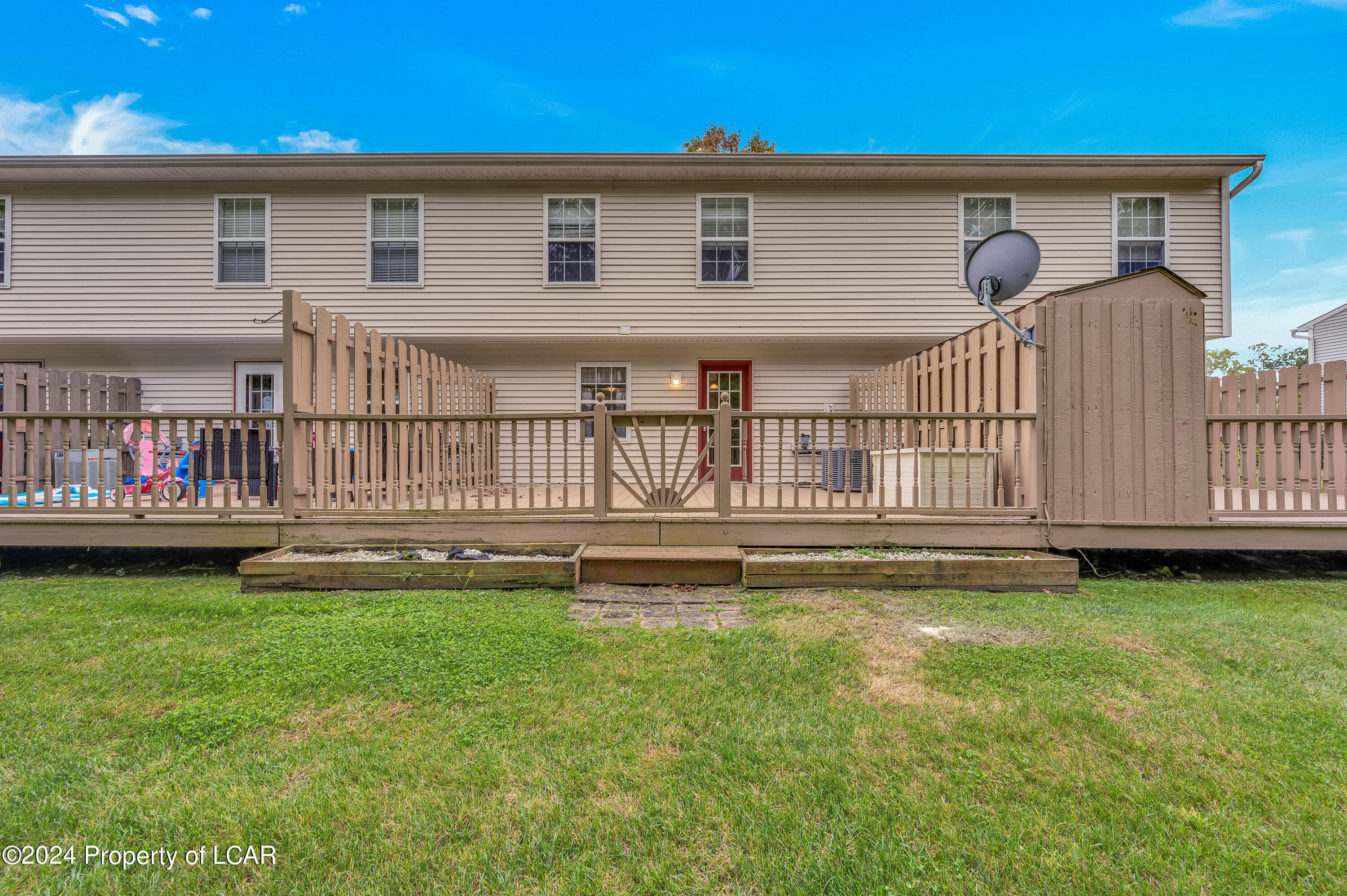 215 Patriot Circle Cir, Mountain Top, Pennsylvania image 9