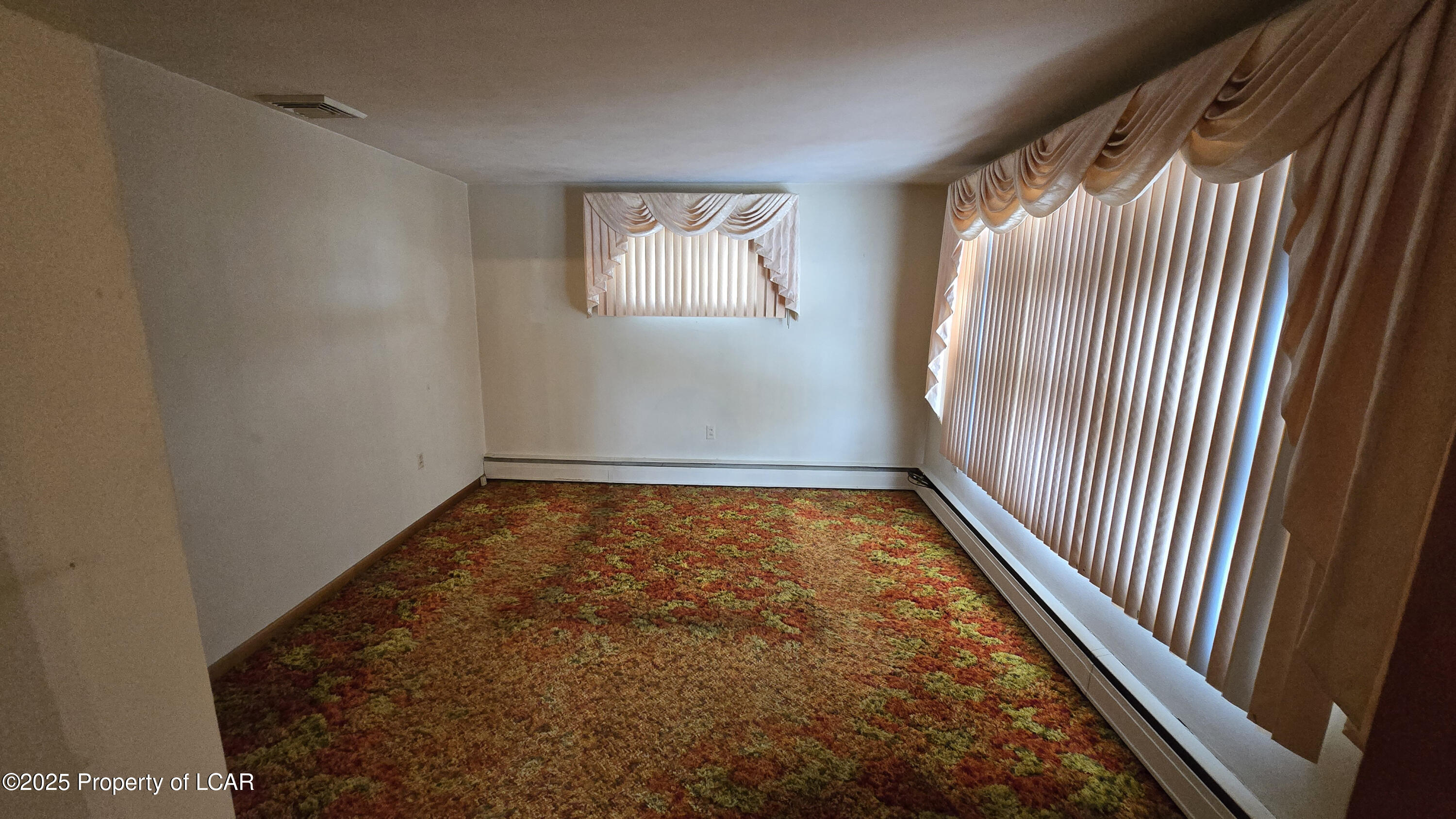 Swoyersville, Pennsylvania 18704, United States, 3 Bedrooms Bedrooms, ,2 BathroomsBathrooms,Residential,Active,217071