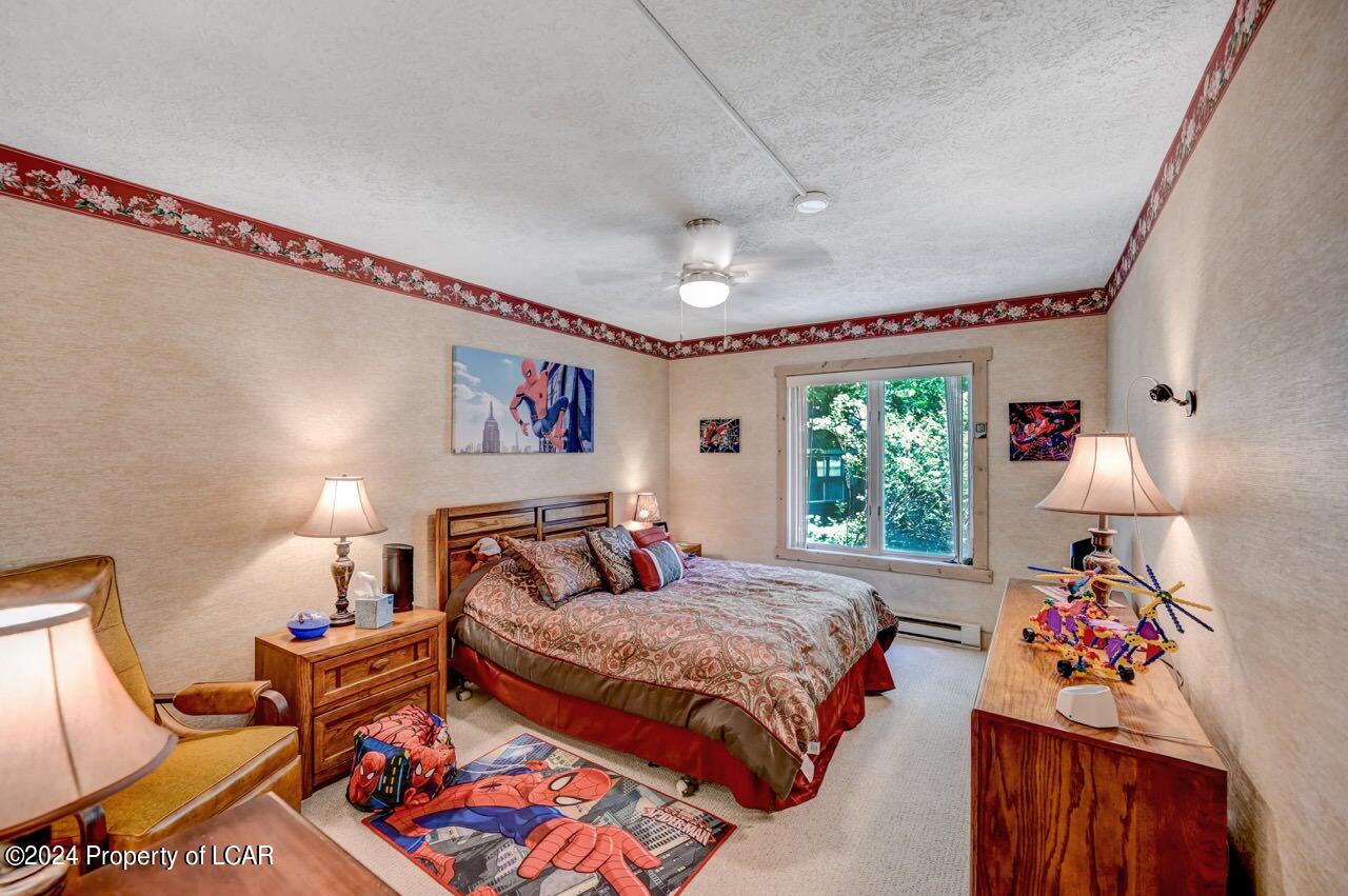 16 N Freestyle Ave, Lake Harmony, Pennsylvania image 22