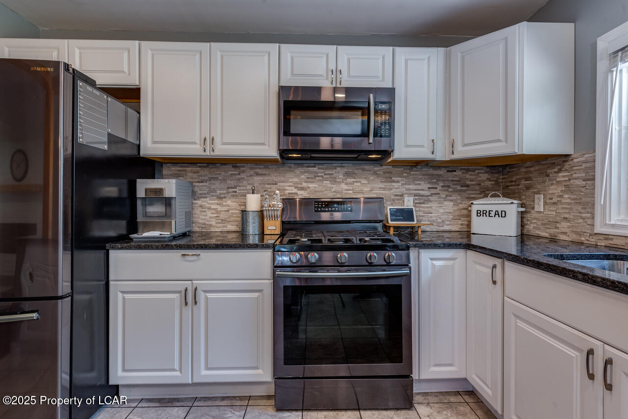 15 S Sunset Drive, Mountain Top, Texas image 10