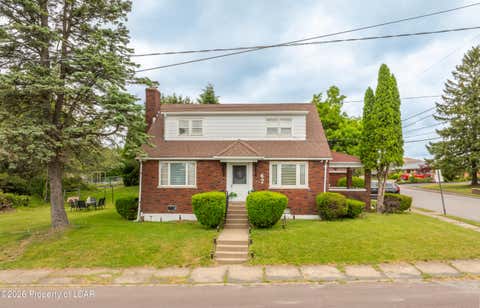 Homes For Sale - 647 9th Street<br/> Luzerne County, Hazleton, PA 18201