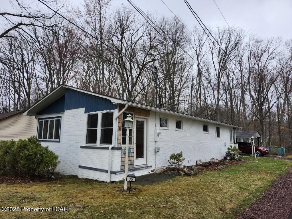 35 Carter Drive, White Haven, Pennsylvania image 1