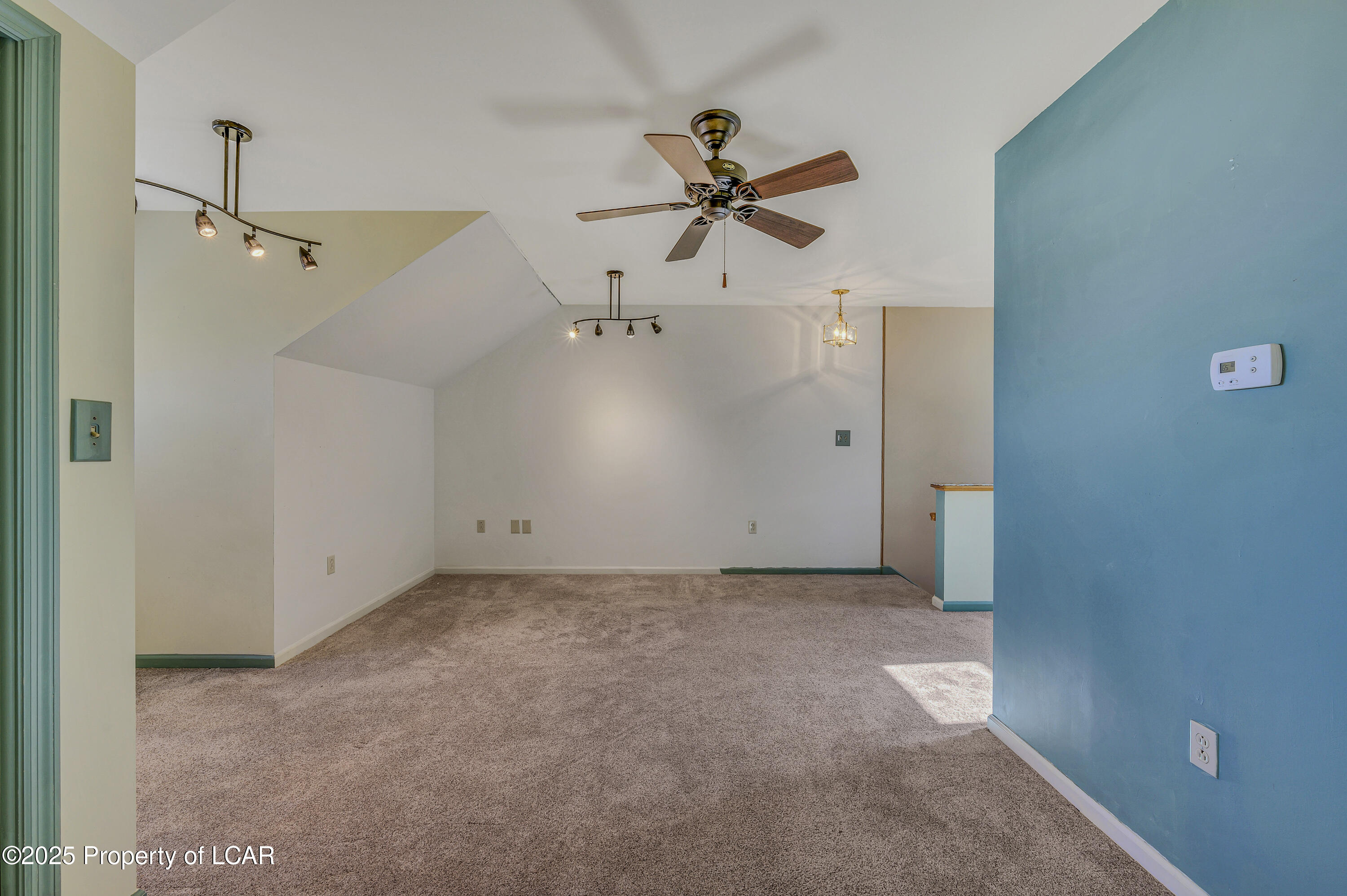 222 Hillside, Dallas, Alaska image 31