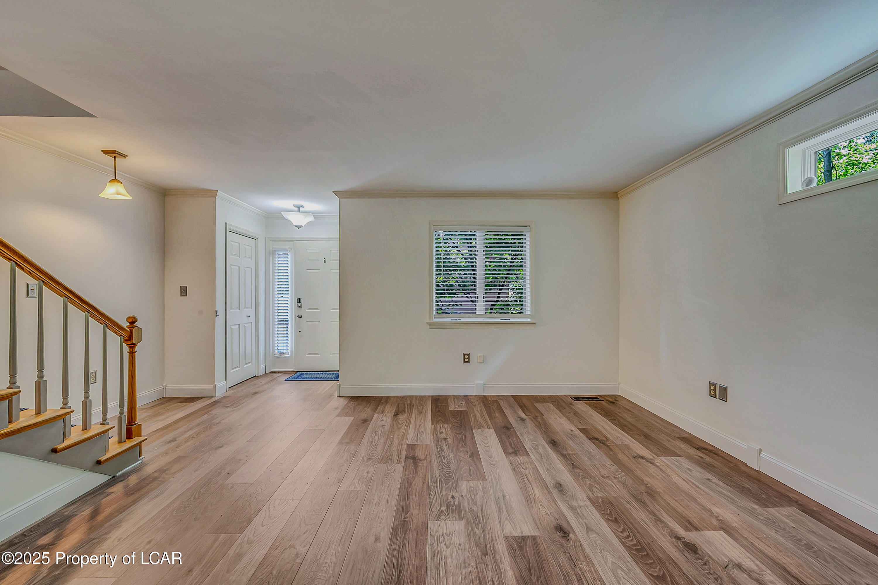 222 Hillside, Dallas, Alaska image 5
