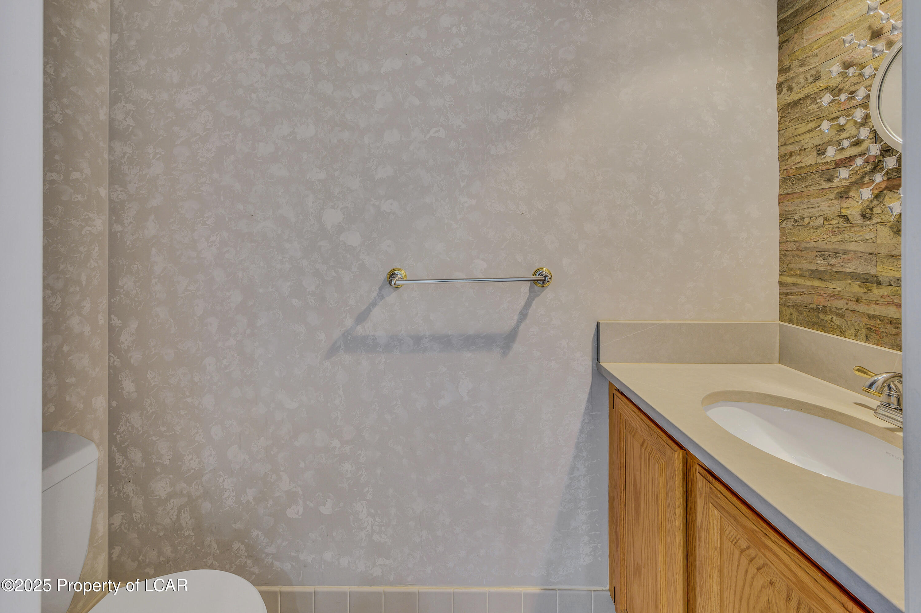 222 Hillside, Dallas, Alaska image 36