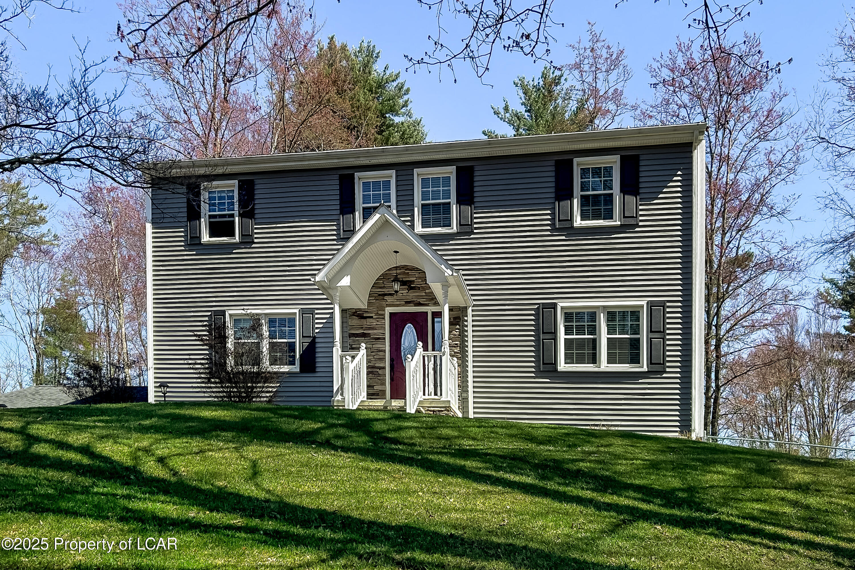 59 Fox Hollow Drive, Dallas, Pennsylvania image 1