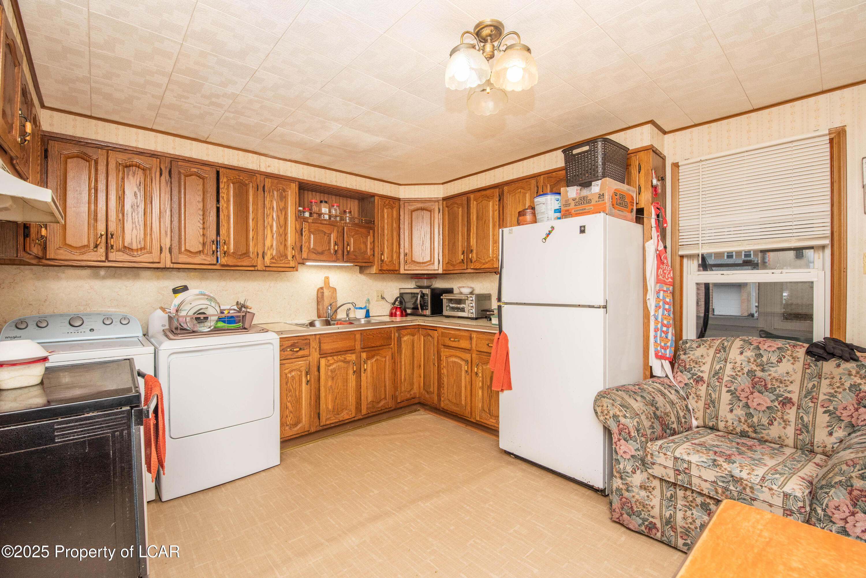 221 N Muir Avenue, Hazleton, Pennsylvania image 19