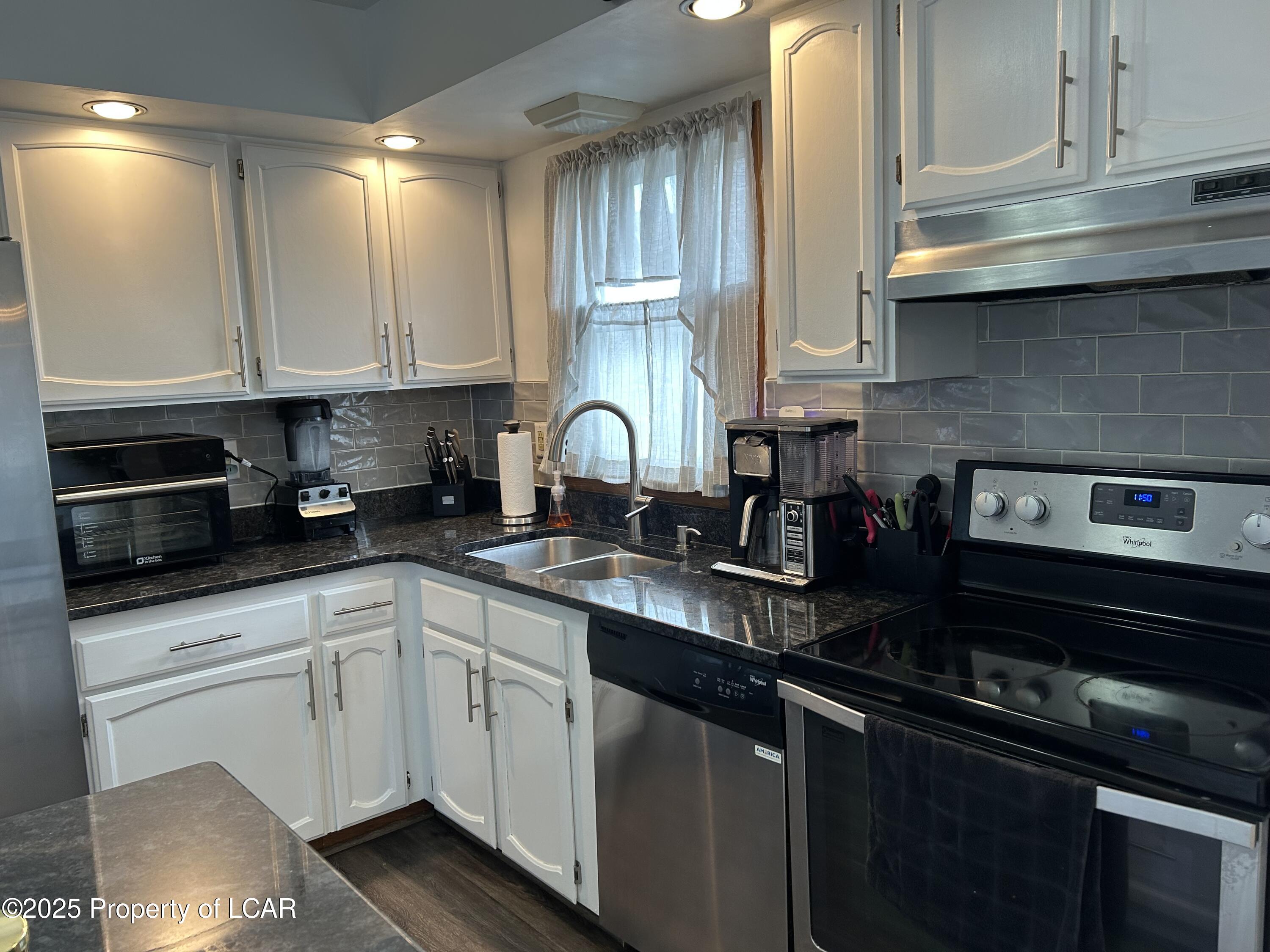 611 E Dennison Street, West Pittston, Texas image 5