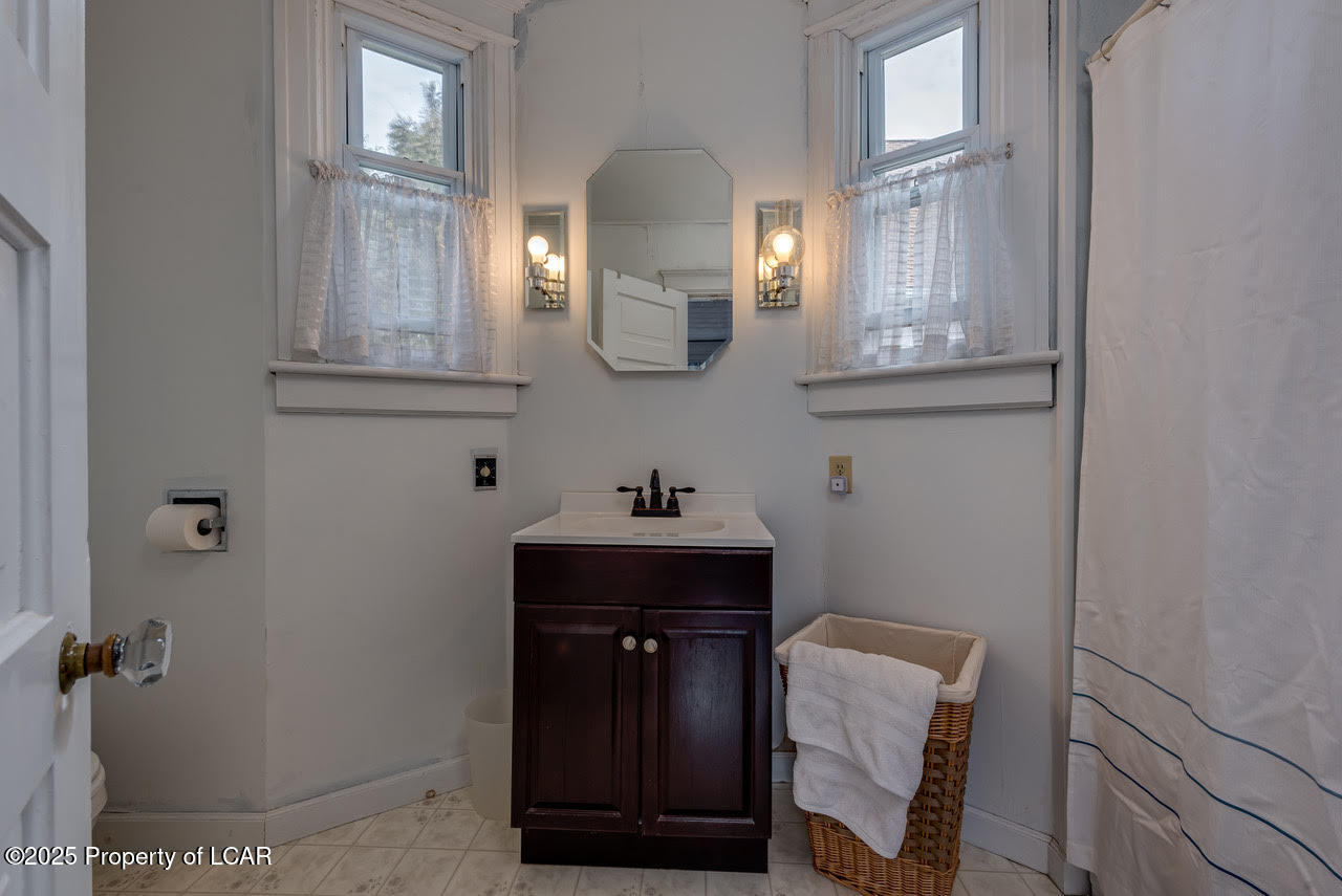 552 Charles Avenue, Kingston, Pennsylvania image 14