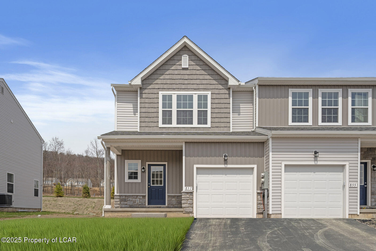 857 Champions Drive, Drums, Pennsylvania image 1
