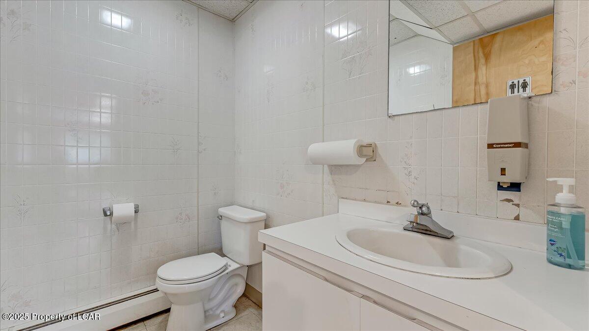 Dallas, Pennsylvania 18612, United States, ,Commercial,Active,207805