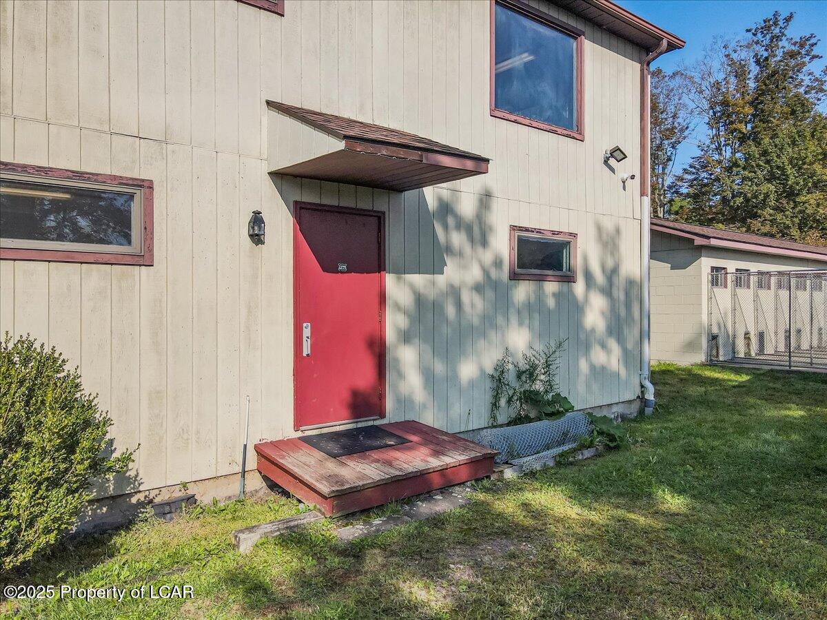 Dallas, Pennsylvania 18612, United States, ,Commercial,Active,207805