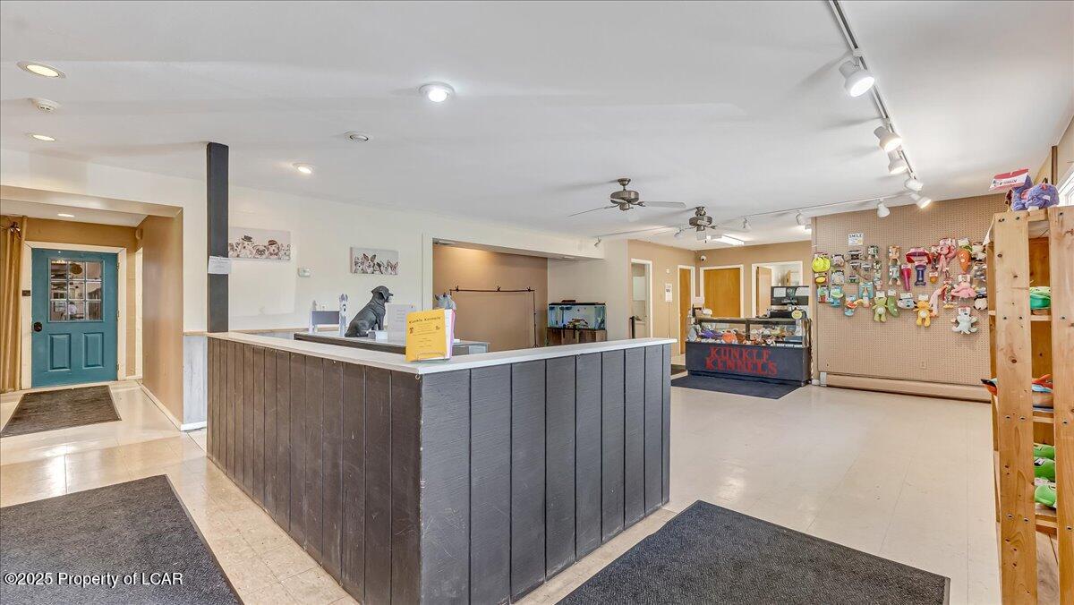 Dallas, Pennsylvania 18612, United States, ,Commercial,Active,207805