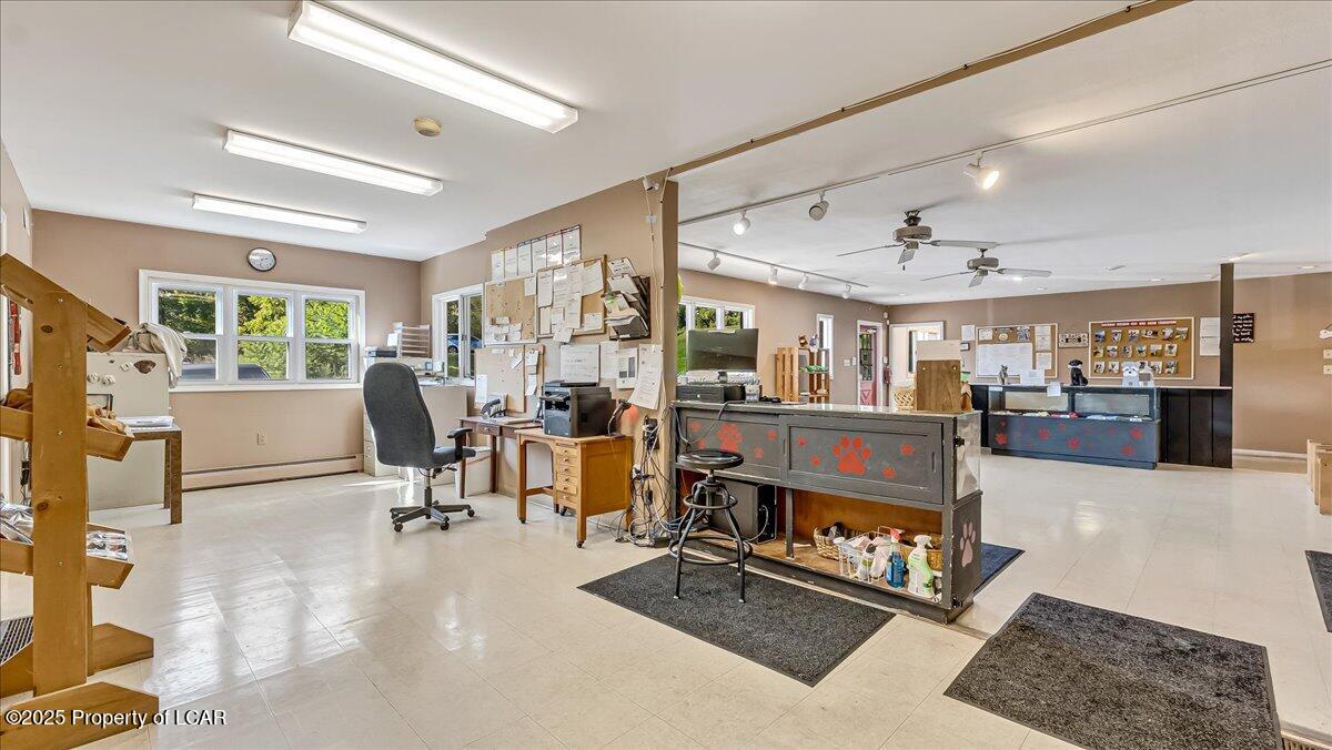 Dallas, Pennsylvania 18612, United States, ,Commercial,Active,207805