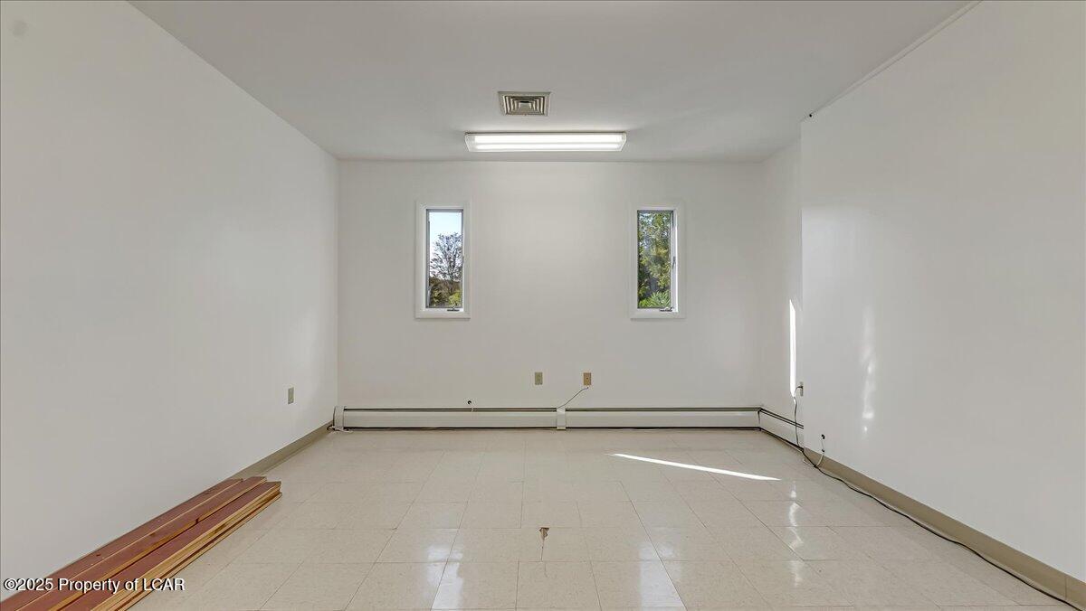 Dallas, Pennsylvania 18612, United States, ,Commercial,Active,207805