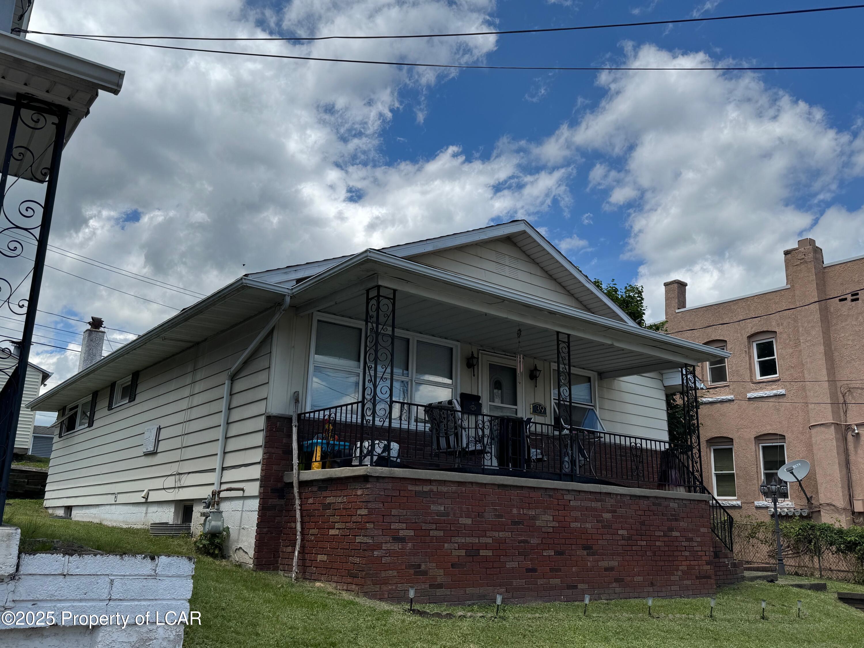 39 Tompkins Street, Pittston, Idaho image 2