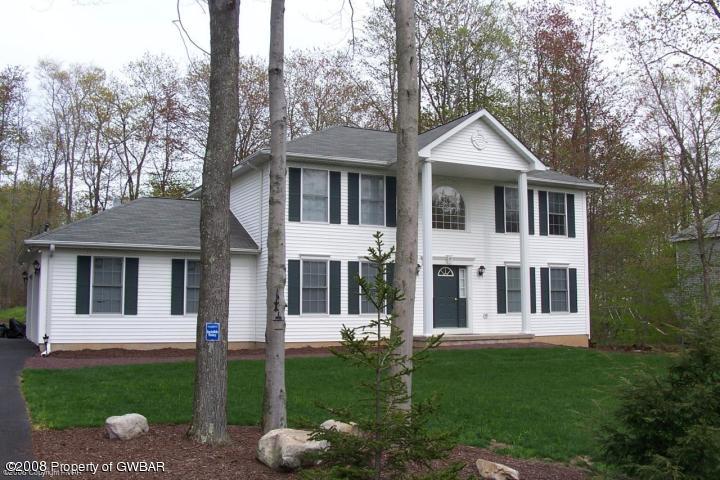 107 Jester Court, Tobyhanna, Pennsylvania image 1