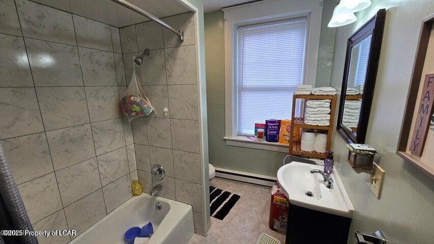 Plymouth, Pennsylvania 18651, United States, 2 Bedrooms Bedrooms, ,1 BathroomBathrooms,Residential,Active,231423