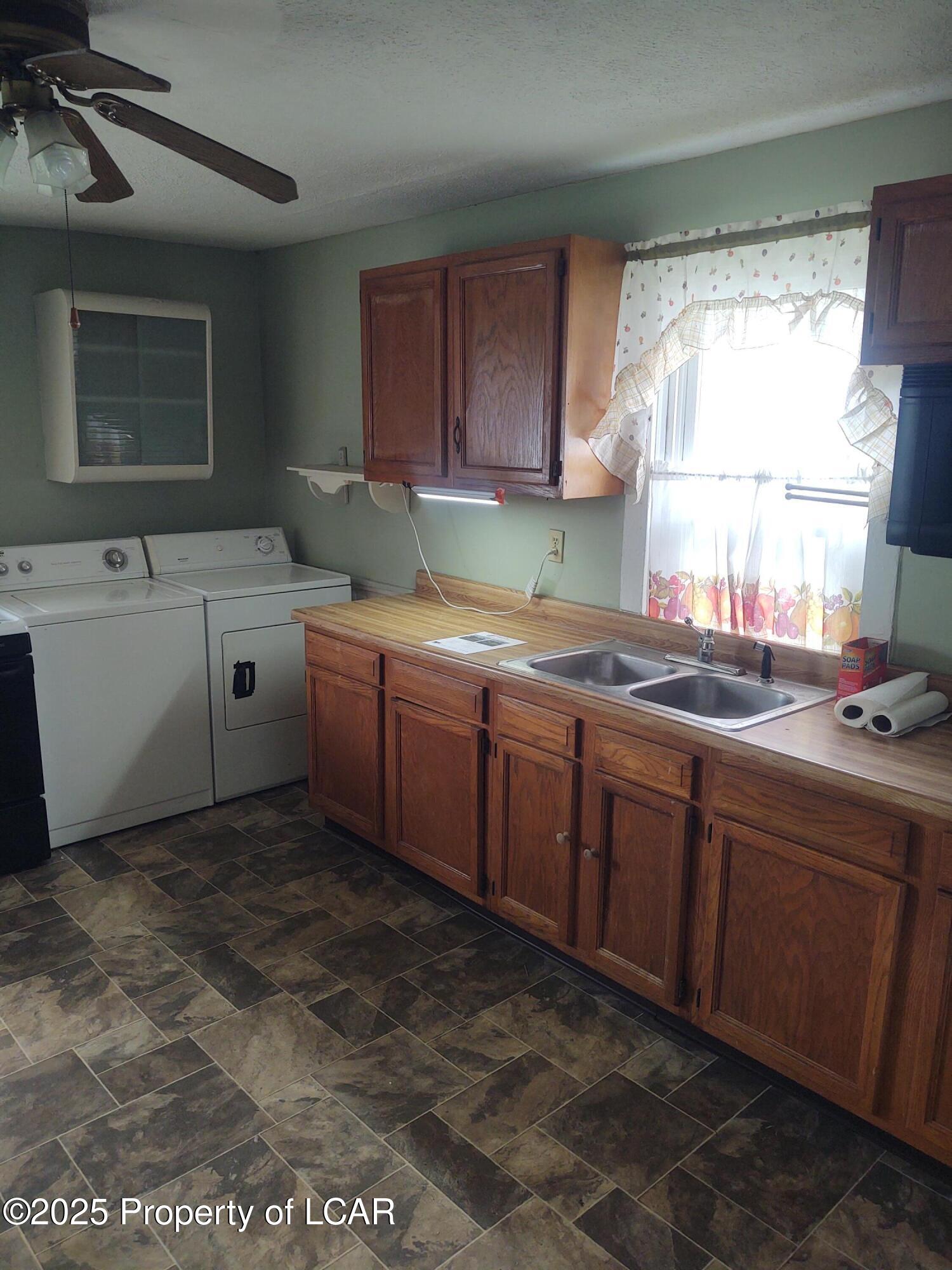 412 Charles Street #F5, Luzerne, Idaho image 20