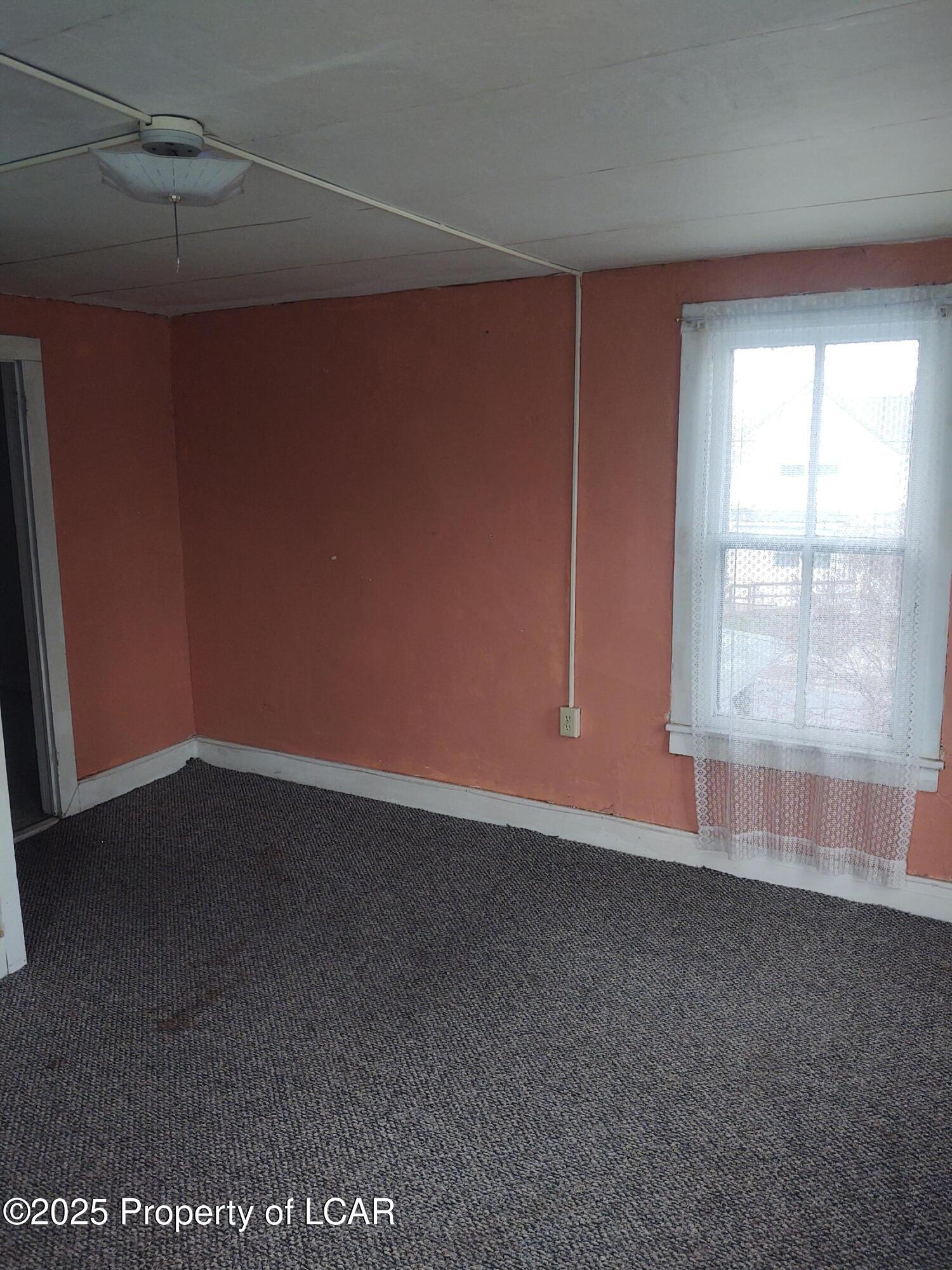 412 Charles Street #F5, Luzerne, Idaho image 28