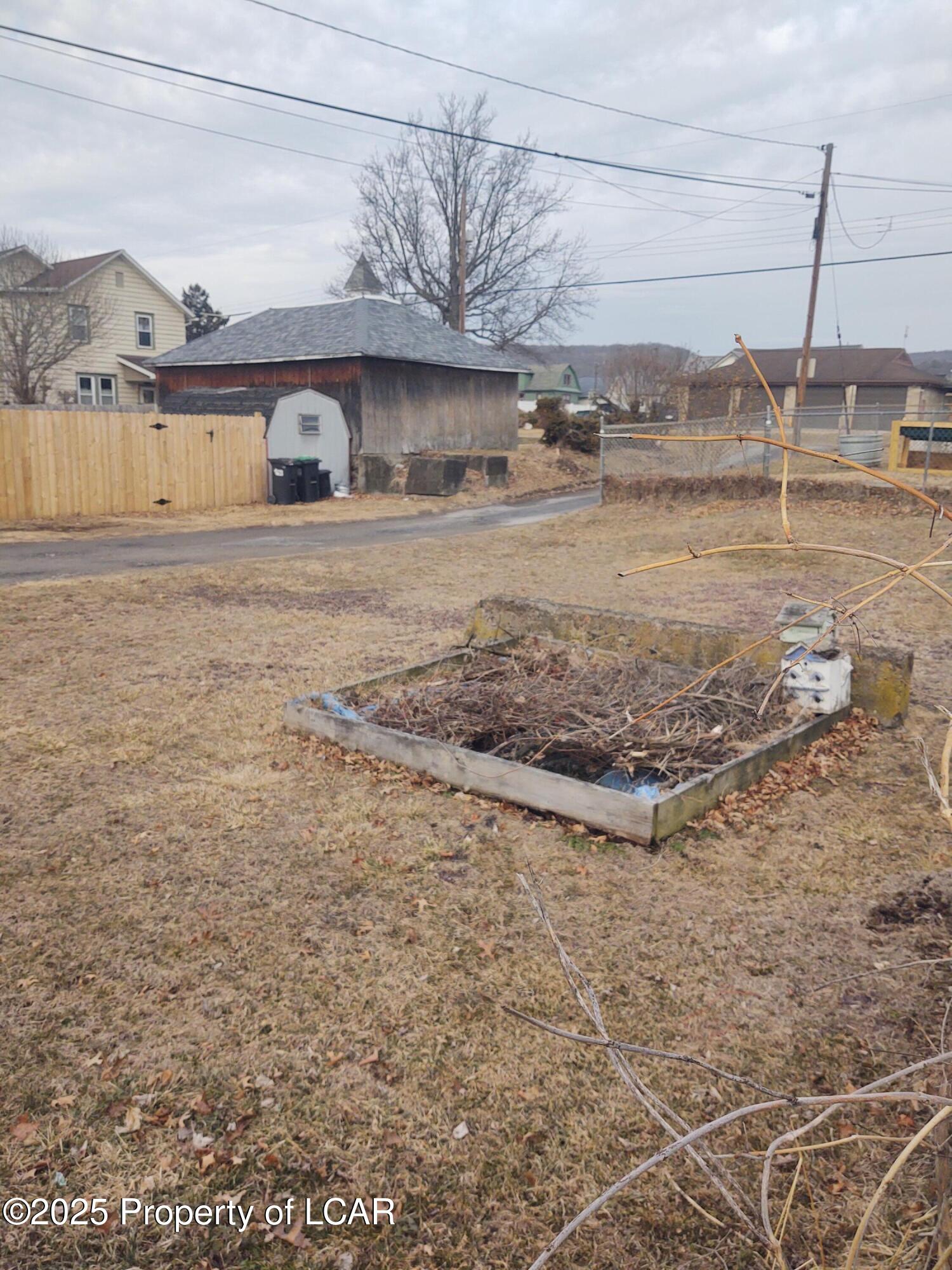 412 Charles Street #F5, Luzerne, Idaho image 12