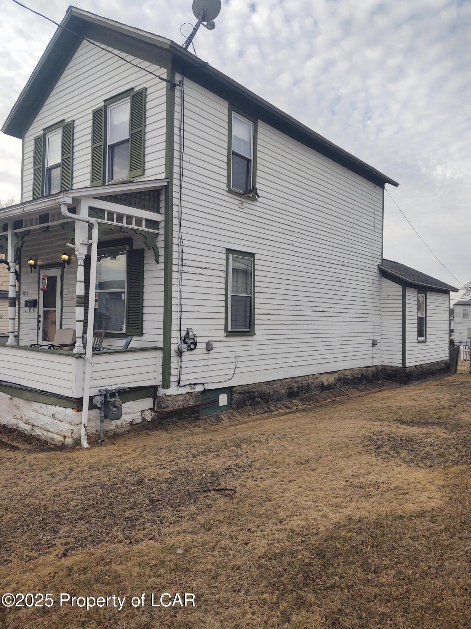 412 Charles Street #F5, Luzerne, Idaho image 5