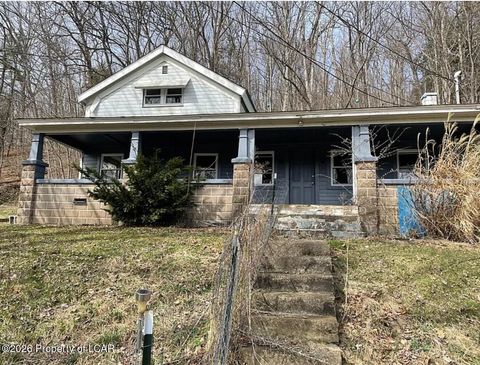 Homes For Sale - 6 Billings Mill Road<br/> Tunkhannock, PA 18657