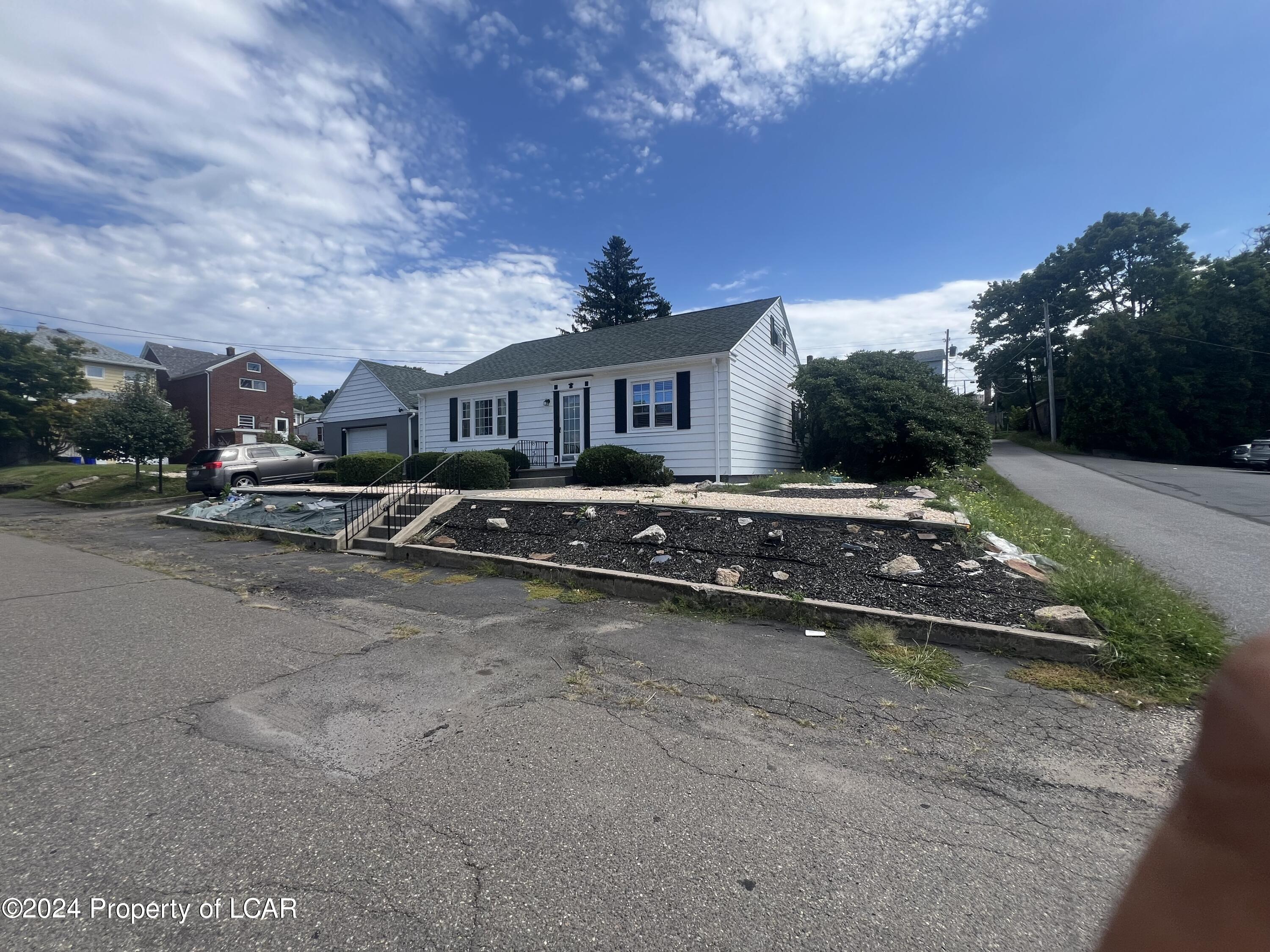 118 14th Street, Hazleton, Pennsylvania image 2