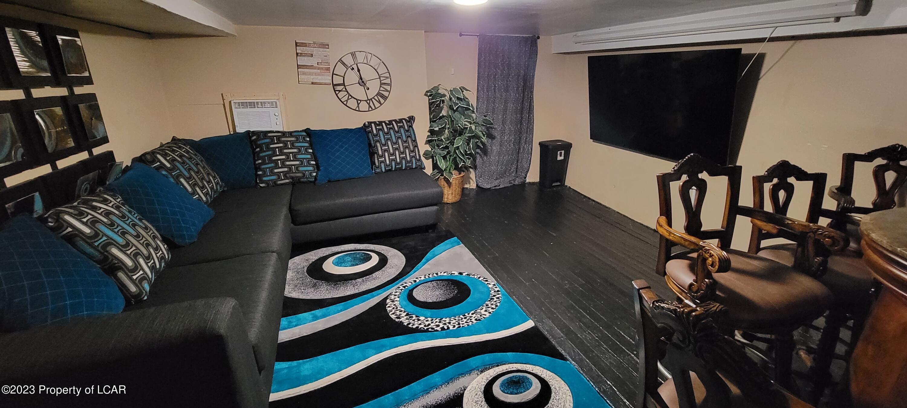 Wilkes-Barre, Pennsylvania 18705, United States, 4 Bedrooms Bedrooms, ,3 BathroomsBathrooms,Residential,Active,69454