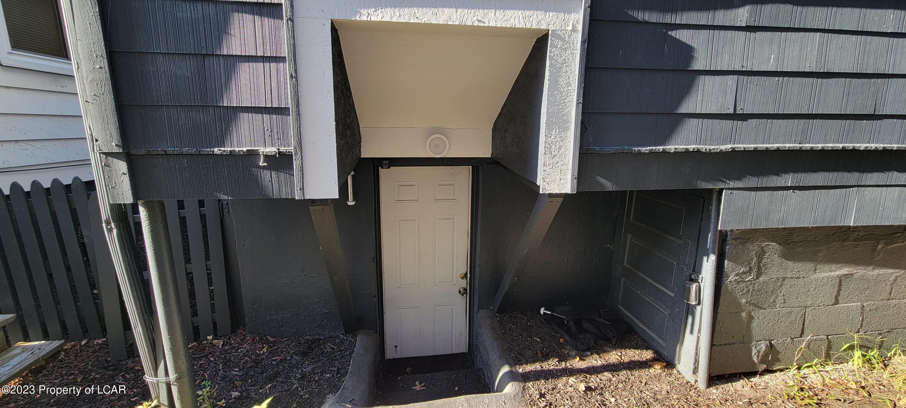 Wilkes-Barre, Pennsylvania 18705, United States, 4 Bedrooms Bedrooms, ,3 BathroomsBathrooms,Residential,Active,69454