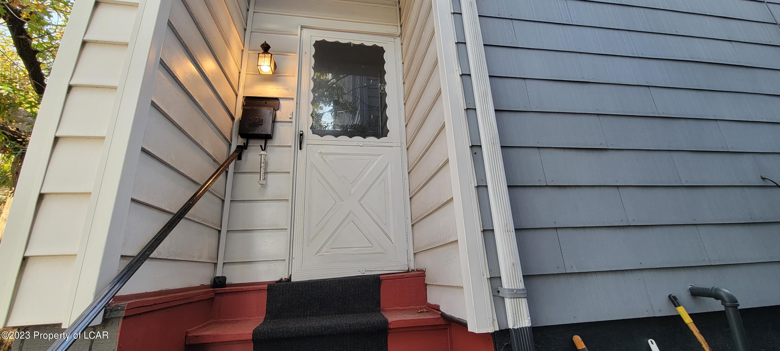 Wilkes-Barre, Pennsylvania 18705, United States, 4 Bedrooms Bedrooms, ,3 BathroomsBathrooms,Residential,Active,69454