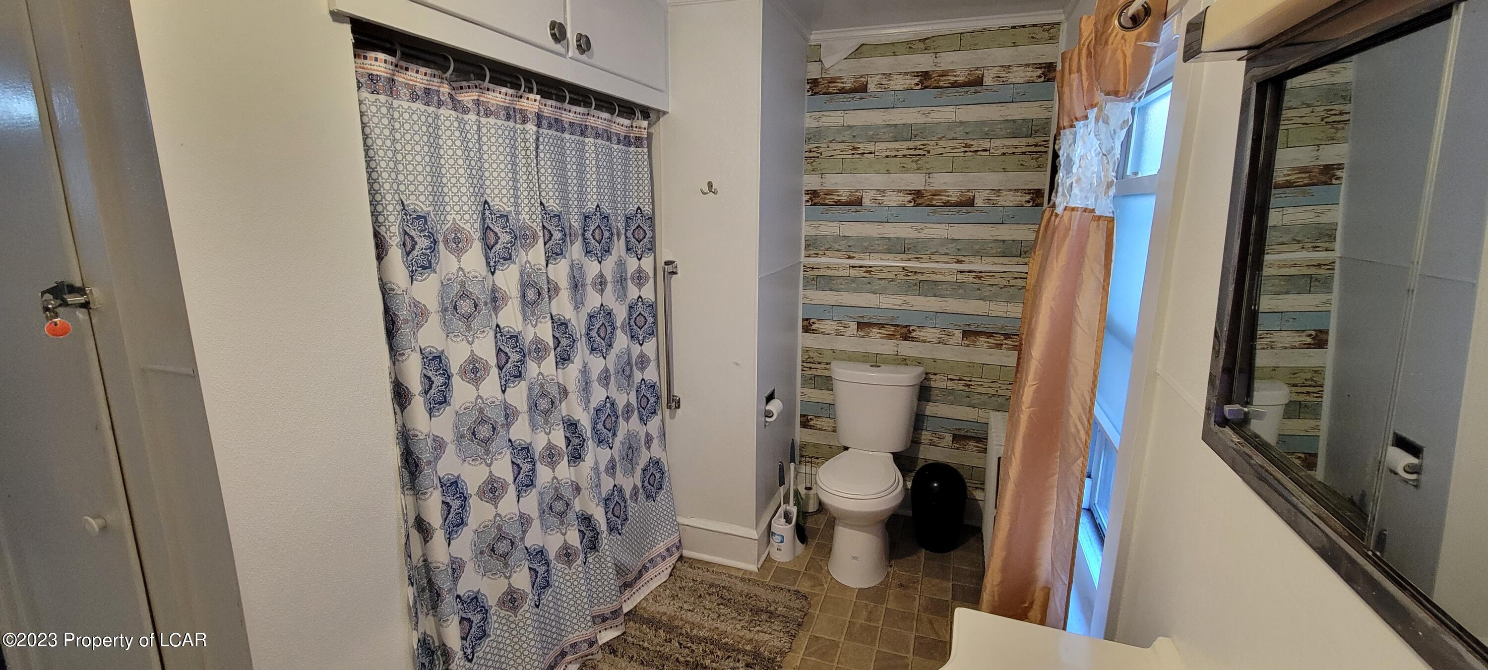 Wilkes-Barre, Pennsylvania 18705, United States, 4 Bedrooms Bedrooms, ,3 BathroomsBathrooms,Residential,Active,69454