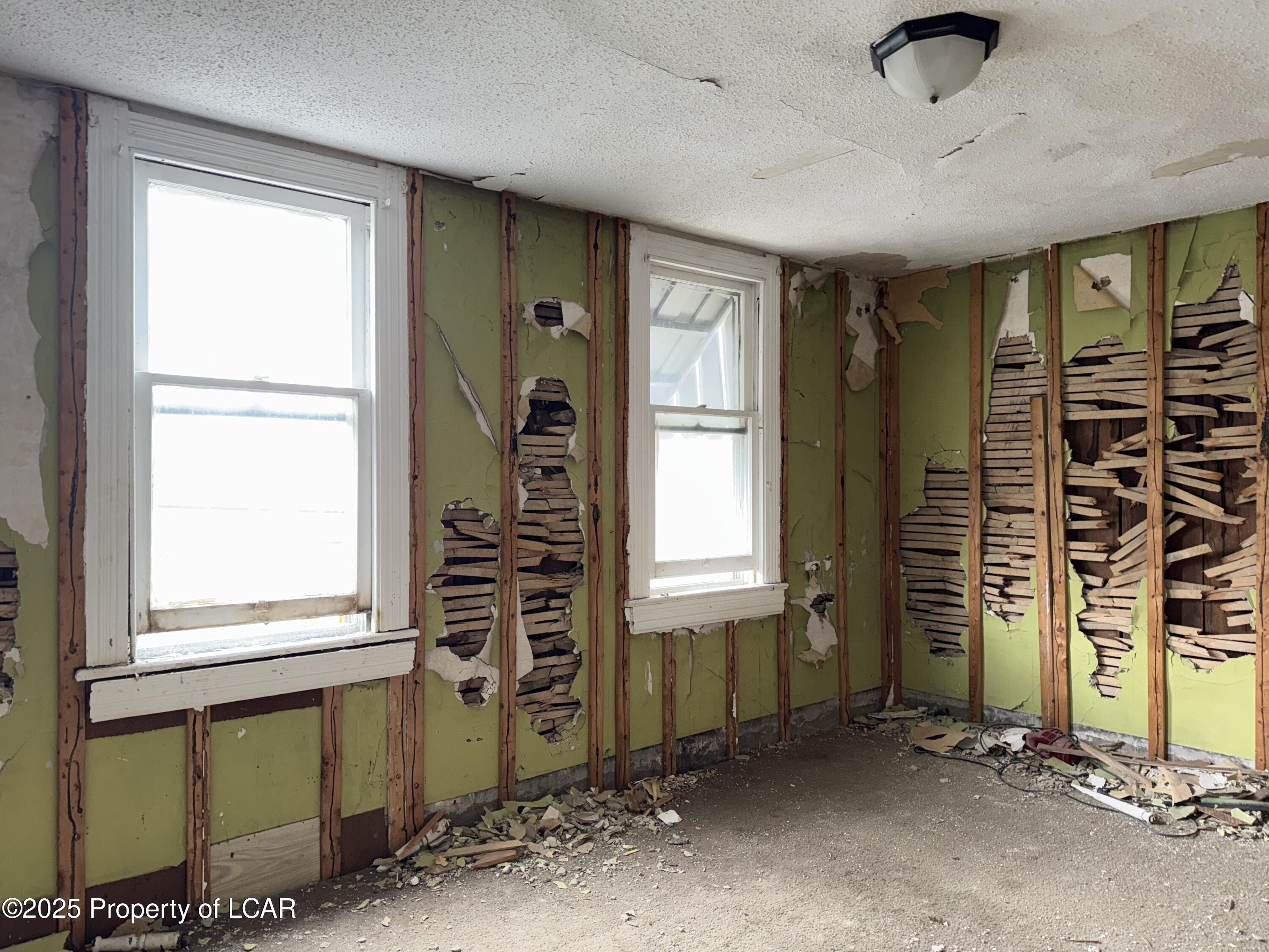 81 W Hill Street, Wilkes-Barre, Texas image 16
