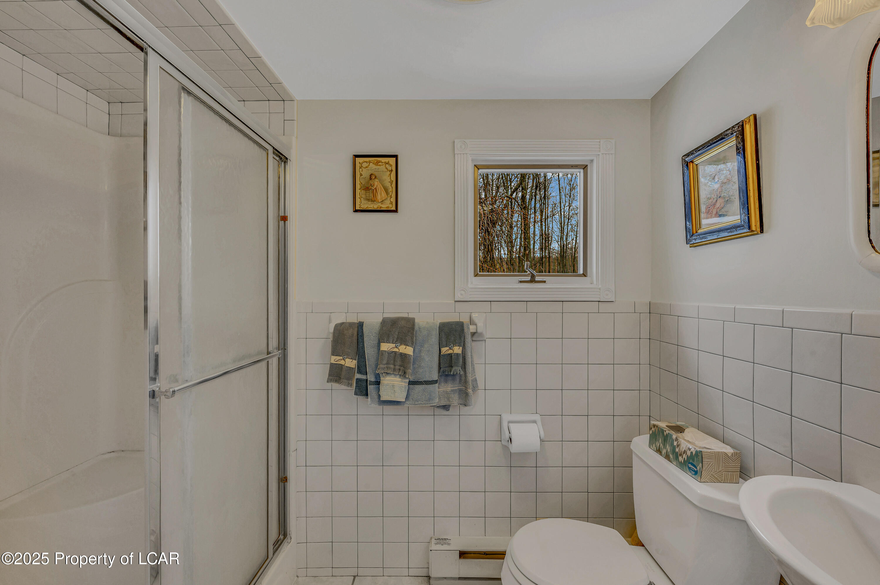 225 Queen Of Peace Road, Harveys Lake, Pennsylvania image 25