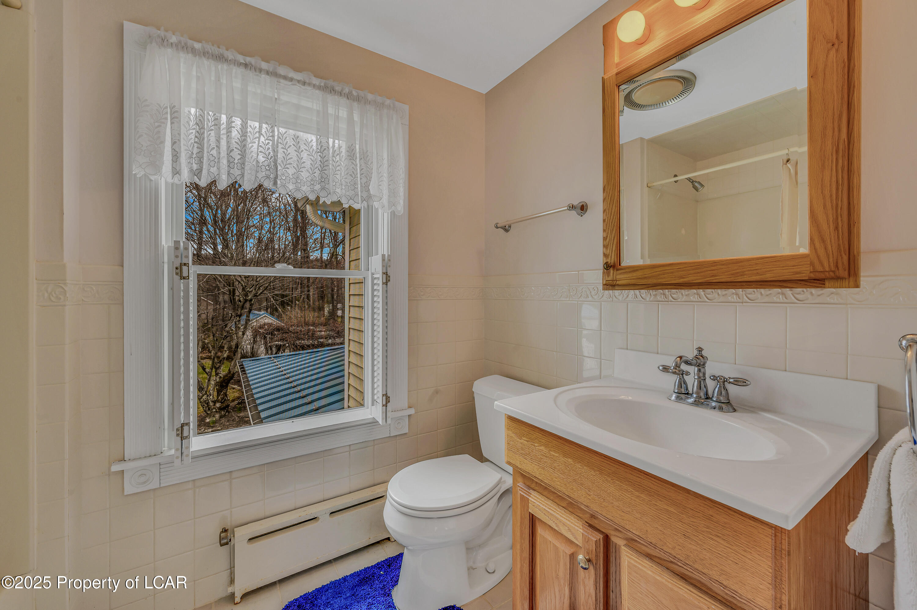 225 Queen Of Peace Road, Harveys Lake, Pennsylvania image 32