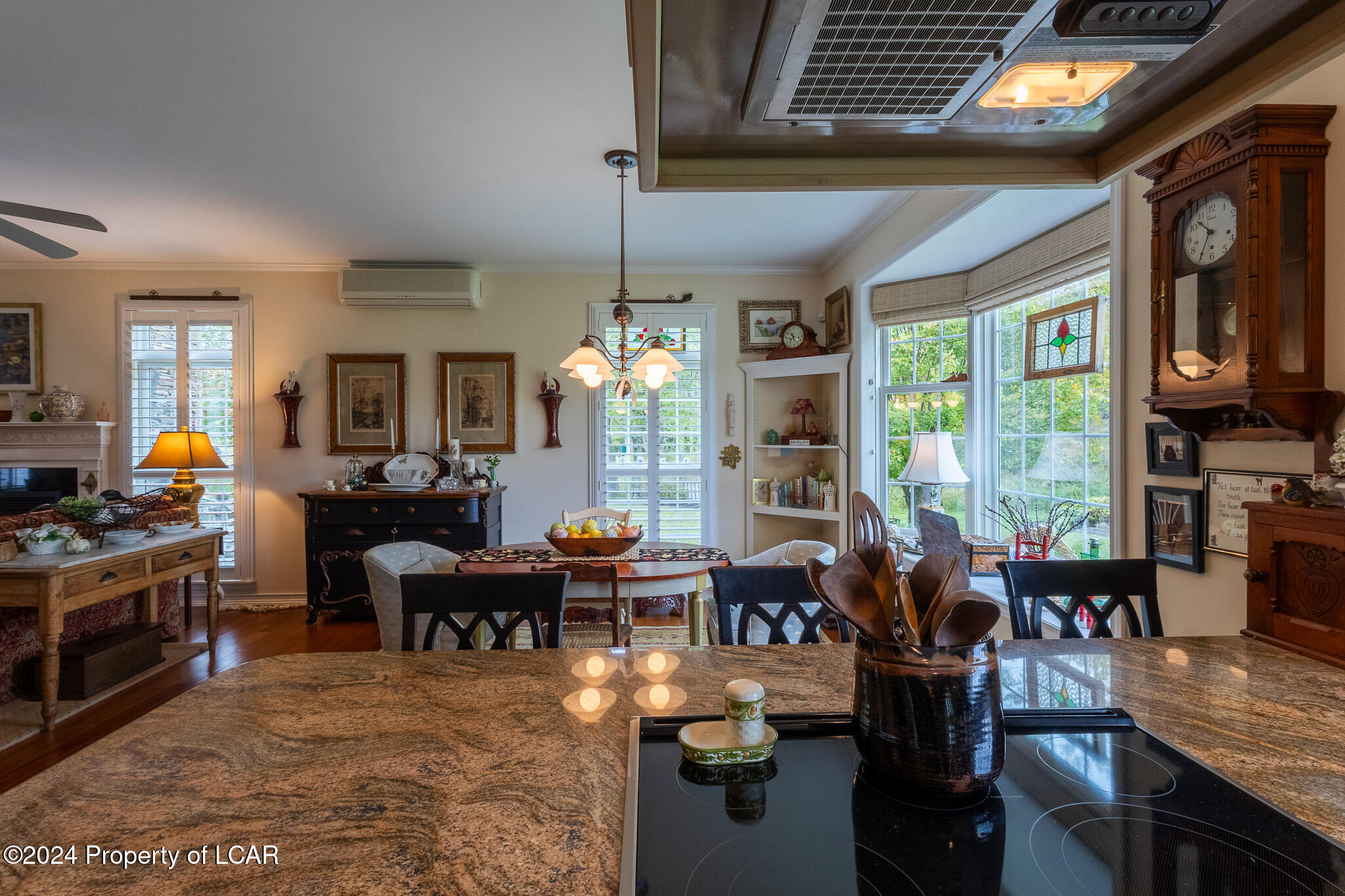 Laceyville, Pennsylvania 18623, United States, 3 Bedrooms Bedrooms, ,3 BathroomsBathrooms,Residential,Active,22182