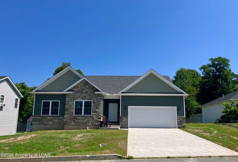 Homes For Sale - 509 Wisteria Drive<br/> Lackawanna County, Moosic, PA 18507