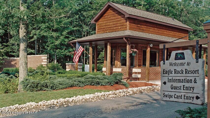 Woodberry Drive, Mountain Top, Pennsylvania image 4