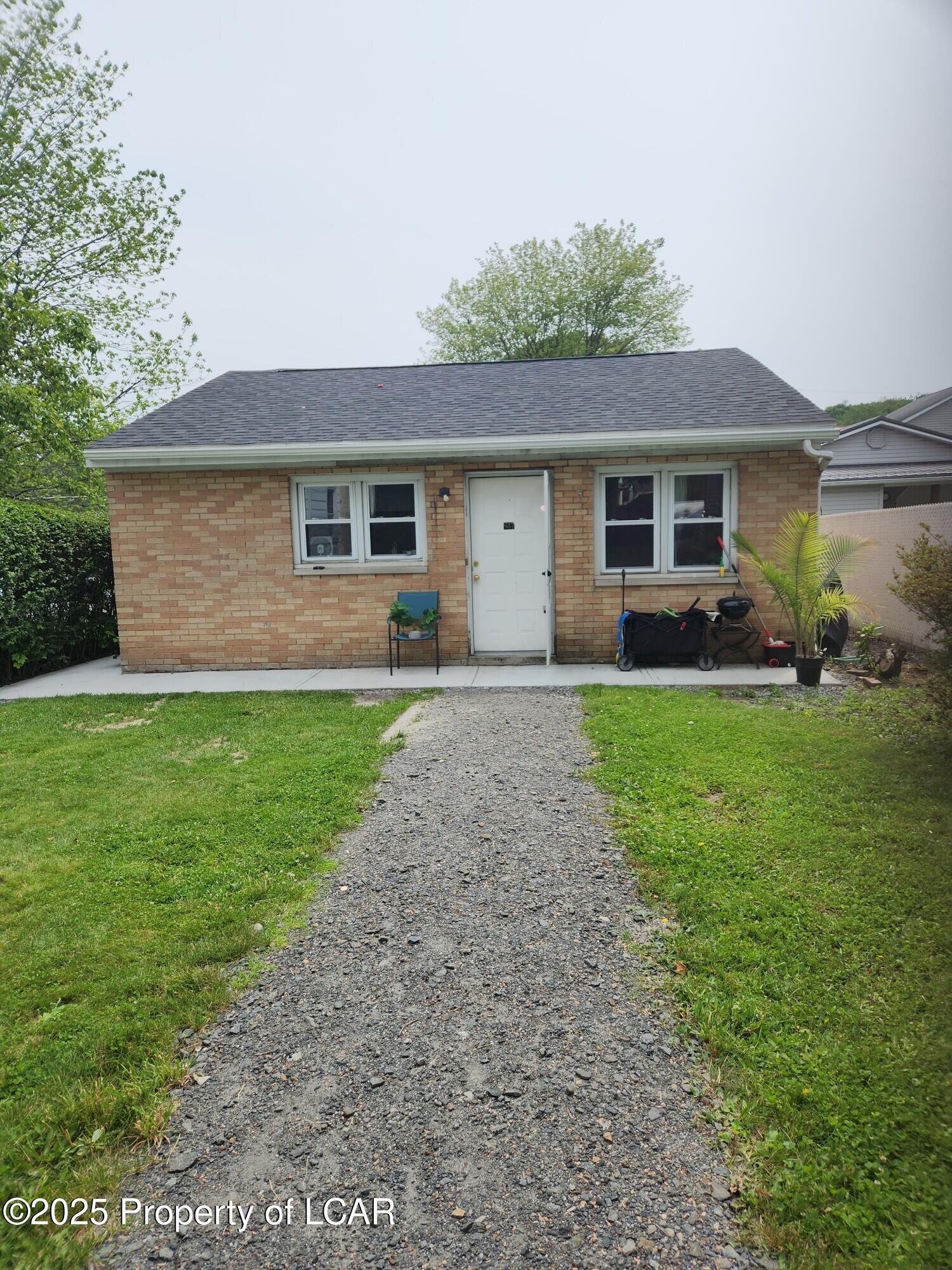 847 Seybert Street, Hazleton, Idaho image 1