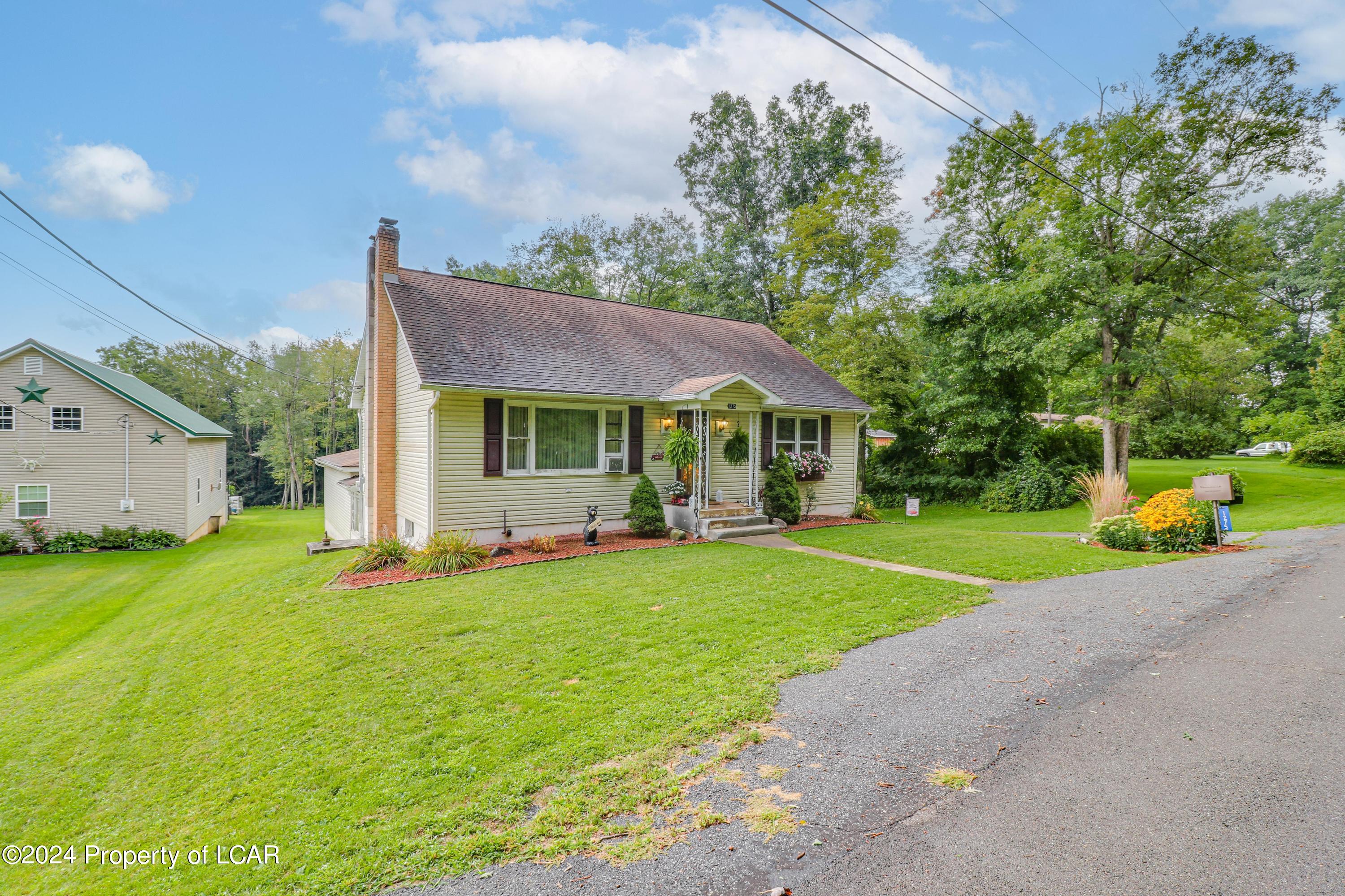 1275 W Stagecoach Road, Weatherly, Pennsylvania image 3