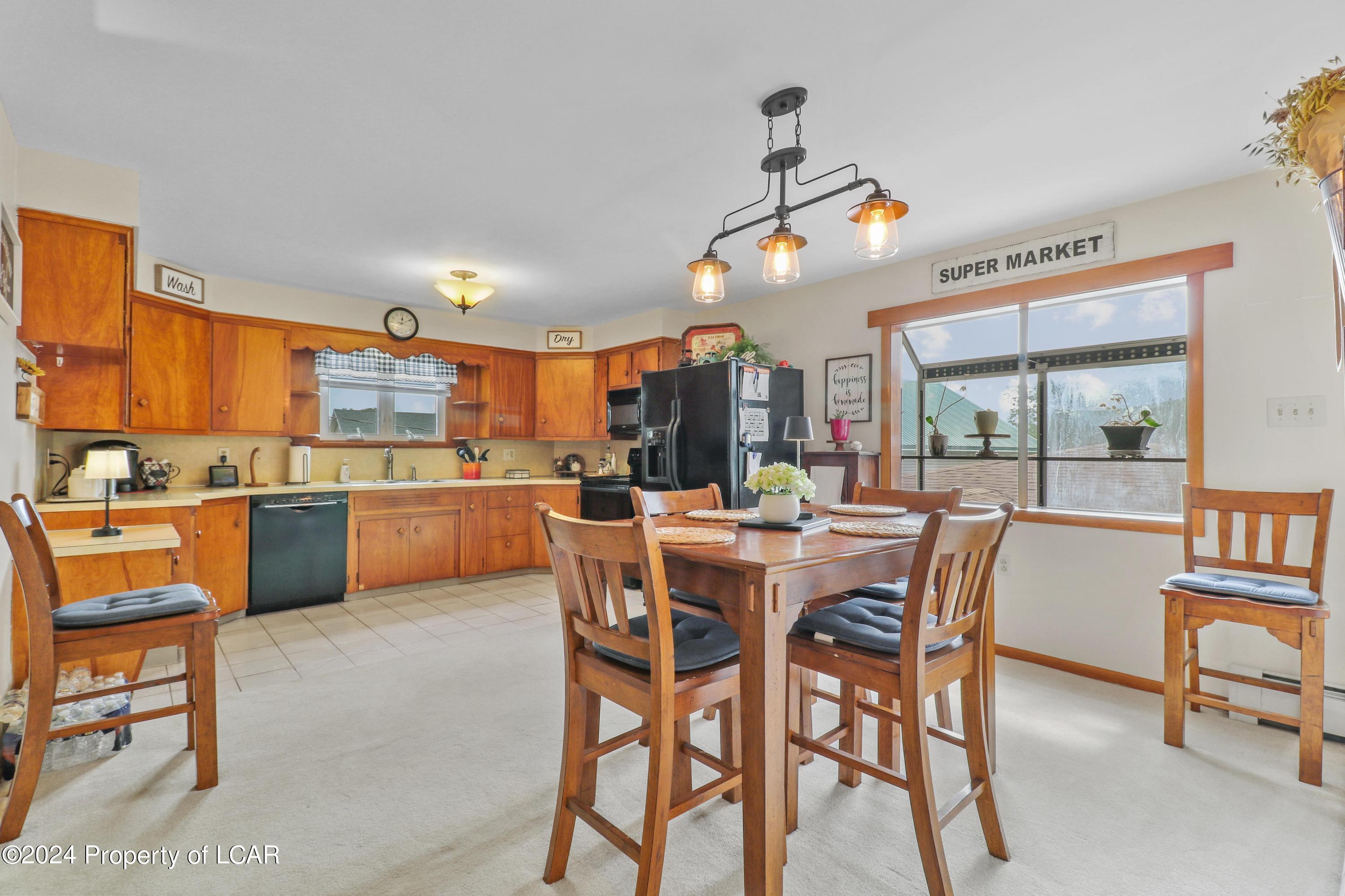 1275 W Stagecoach Road, Weatherly, Pennsylvania image 9